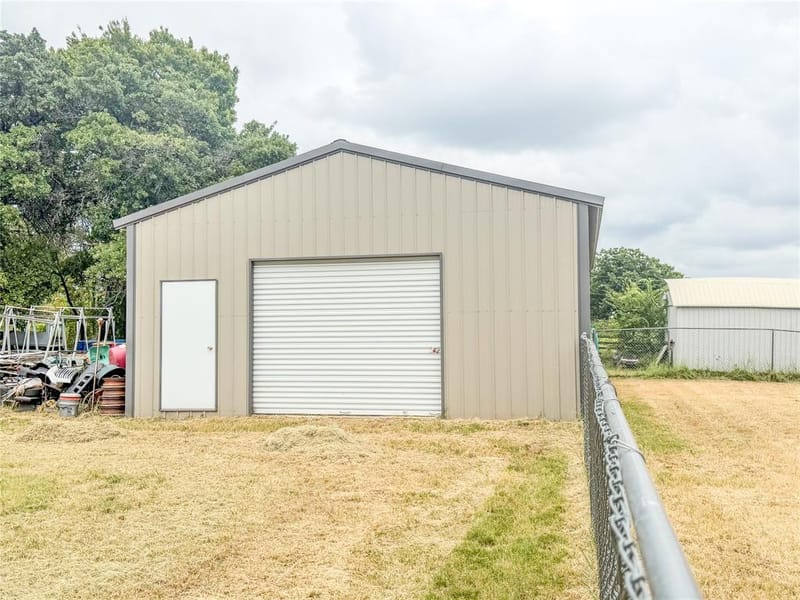 205 County Road 1794, Sunset TX 76270 - Photo 34