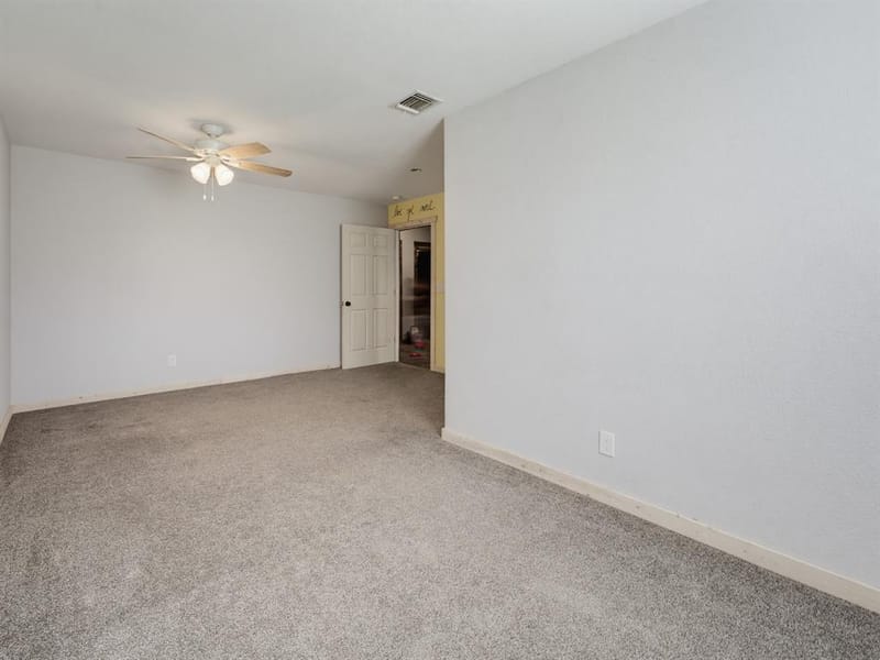 205 County Road 1794, Sunset TX 76270 - Photo 15