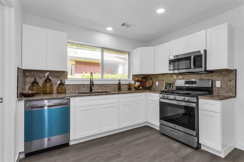 522 Alameda Avenue, Duncanville TX 75137 - Photo 10
