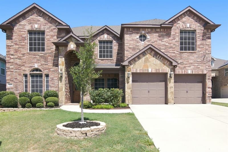 5812 Pine Flat Court, Fort Worth TX 76179 - Photo 2