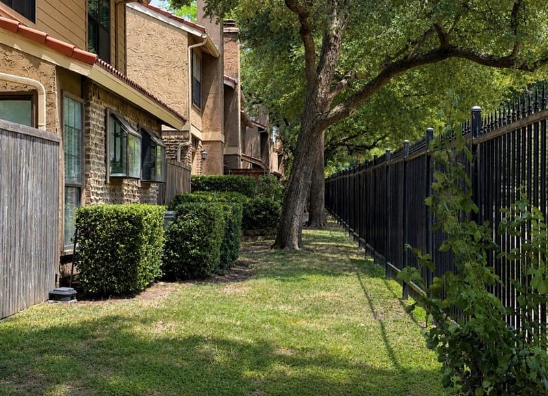 5200 Martel Avenue # 24B, Dallas TX 75206 - Photo 23