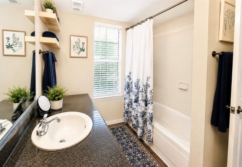 5200 Martel Avenue # 24B, Dallas TX 75206 - Photo 12