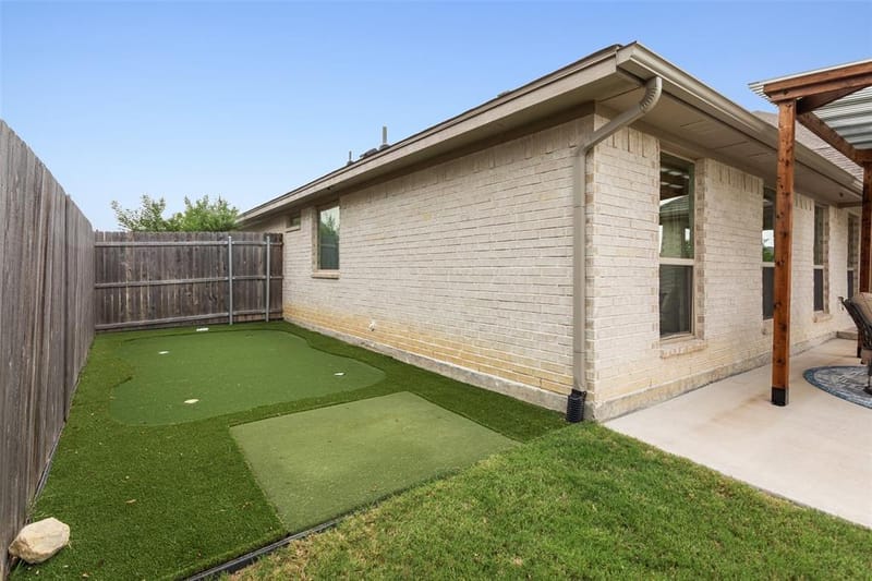6921 Trail Rock Drive, Benbrook TX 76126 - Photo 31