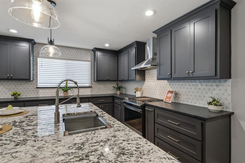 1000 W White Avenue, McKinney TX 75069 - Photo 8
