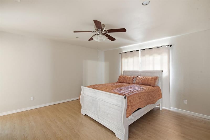 917 E Ross Avenue, De Leon TX 76444 - Photo 12