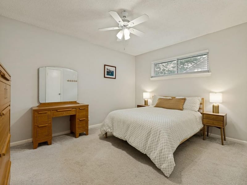 410 E White Street, Pilot Point TX 76258 - Photo 17