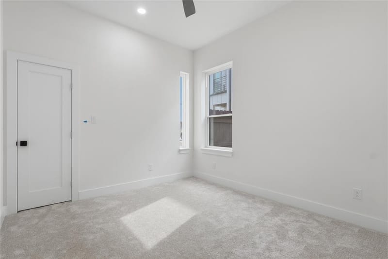 3905 Blue Ridge Boulevard, Dallas TX 75233 - Photo 11