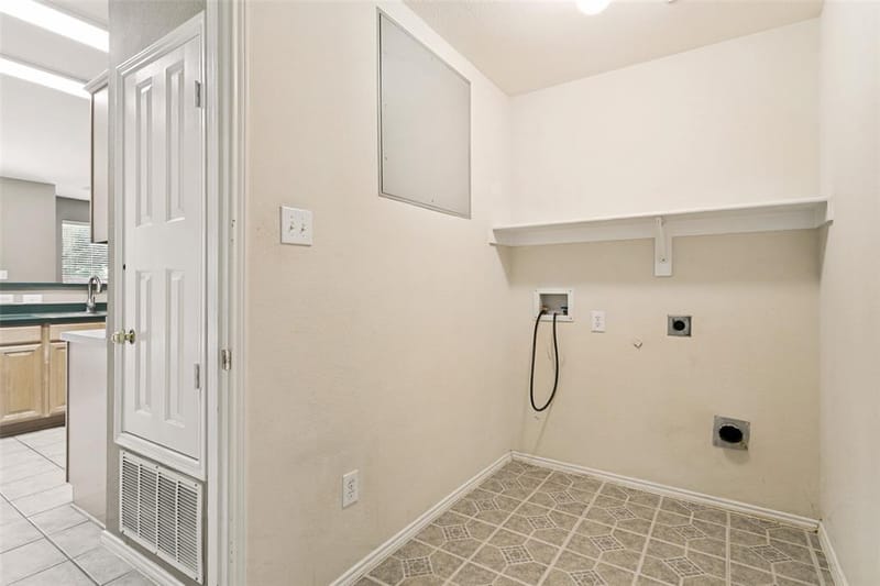 2968 Muirfield Drive, Lewisville TX 75067 - Photo 12