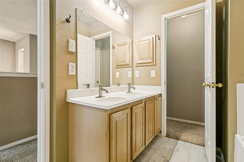 2968 Muirfield Drive, Lewisville TX 75067 - Photo 15