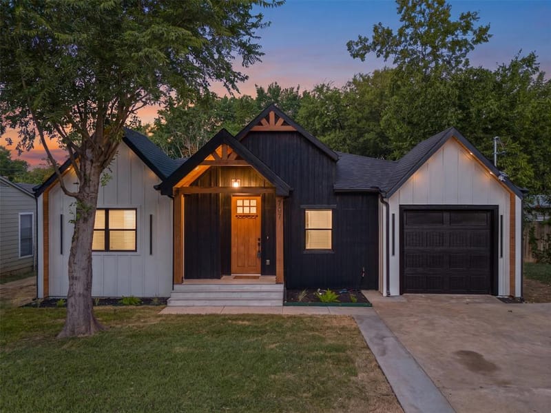 707 Hilltop Drive, Irving TX 75060 - Photo 2