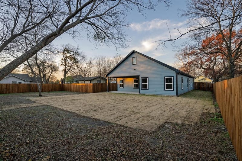411 W Elm Street, Whitewright TX 75491 - Photo 19