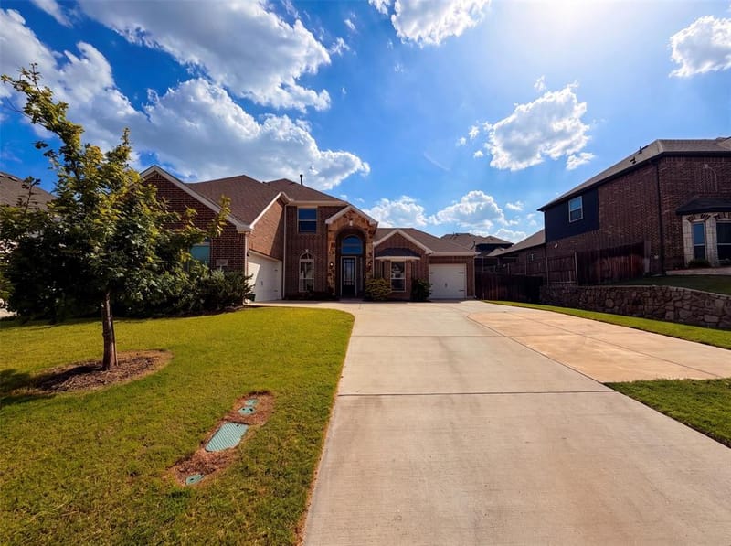 4305 Curlew Lane, Garland TX 75043