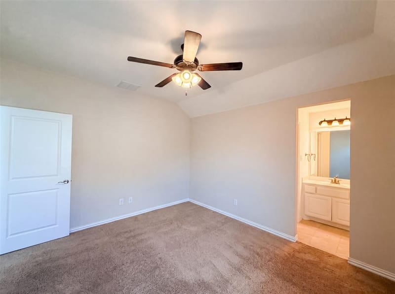 4305 Curlew Lane, Garland TX 75043 - Photo 4