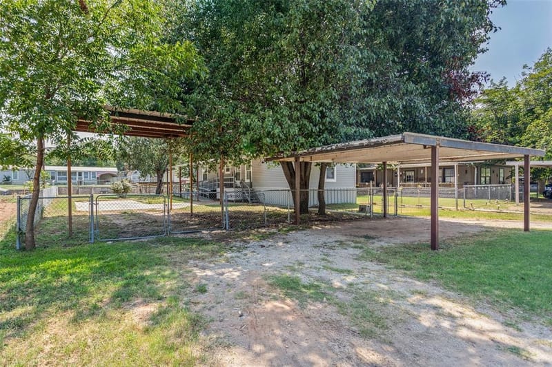 3616 Pecan Grove Court, Granbury TX 76048 - Photo 2