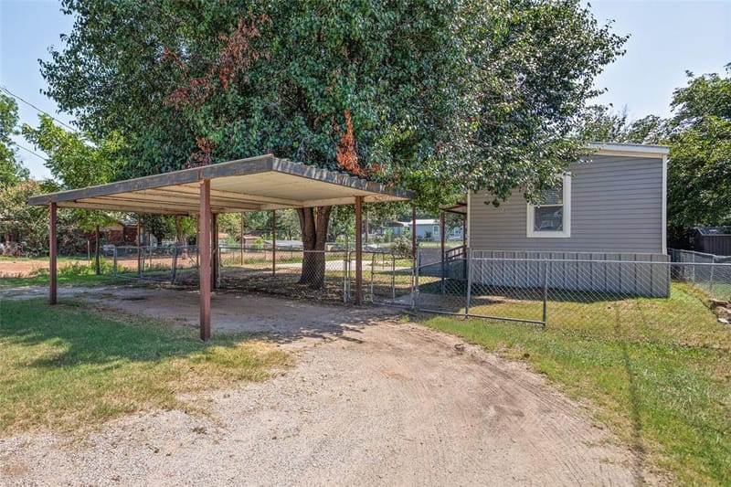 3616 Pecan Grove Court, Granbury TX 76048 - Photo 3