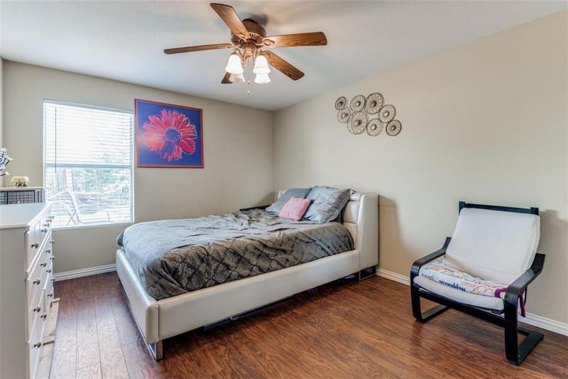 2301 Chestnut Drive, Little Elm TX 75068 - Photo 10
