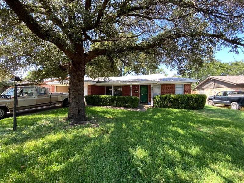 2004 Bettibart Street, Fort Worth TX 76134