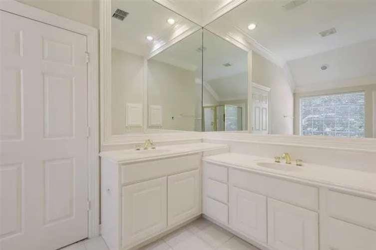 714 E Peninsula Drive, Coppell TX 75019 - Photo 12