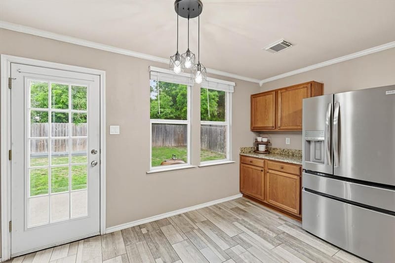 16637 Woodside Drive, Fort Worth TX 76247 - Photo 13