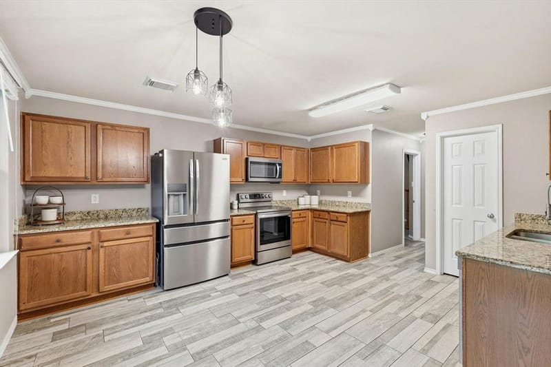 16637 Woodside Drive, Fort Worth TX 76247 - Photo 9