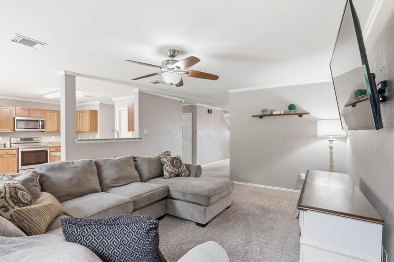 16637 Woodside Drive, Fort Worth TX 76247 - Photo 8