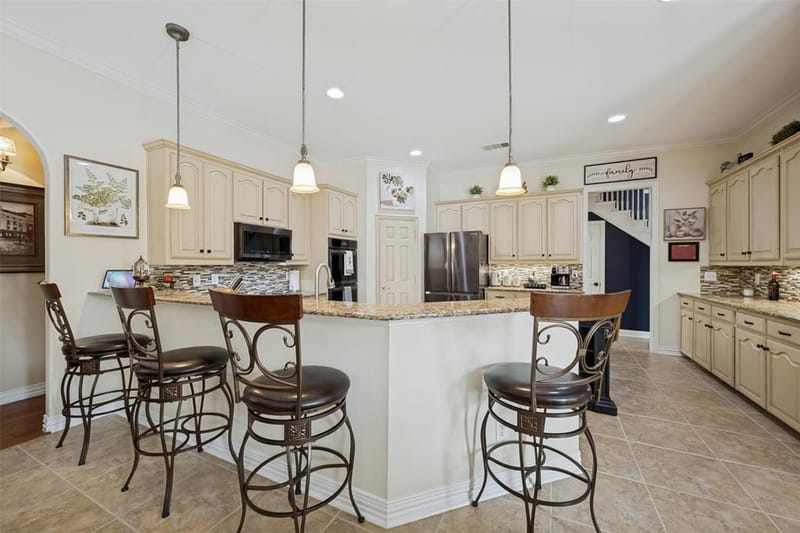 2300 High Pointe Drive, Corinth TX 76210 - Photo 11