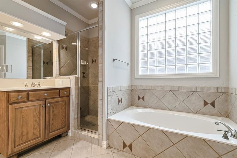 1219 Winding Brook Drive, Garland TX 75044 - Photo 26