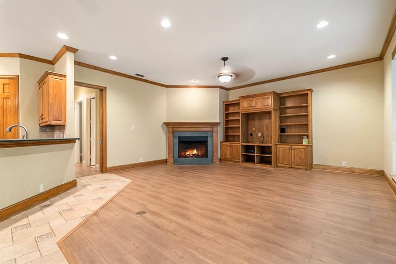 1219 Winding Brook Drive, Garland TX 75044 - Photo 10