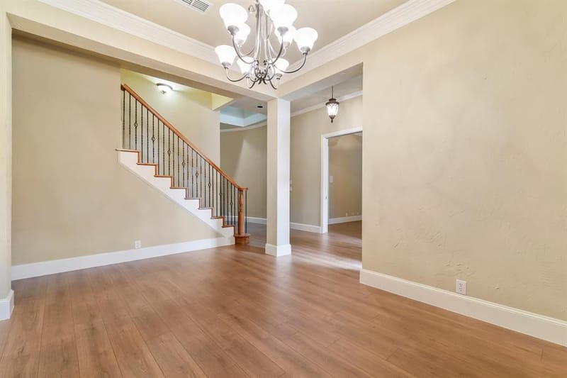 1219 Winding Brook Drive, Garland TX 75044 - Photo 8