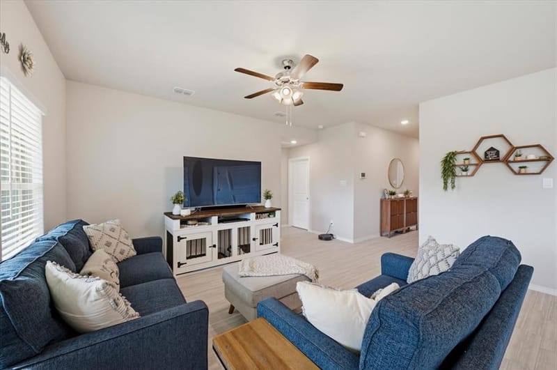 8425 Coffee Springs Drive, Fort Worth TX 76131 - Photo 11