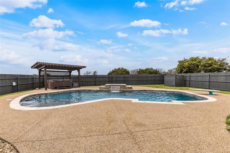 312 Corral Road, Godley TX 76044 - Photo 10