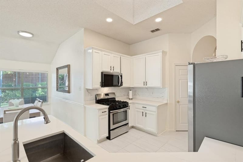 3705 Pinetree Drive, McKinney TX 75070 - Photo 8