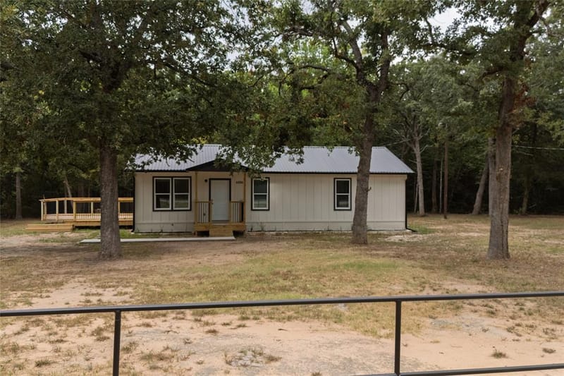 6886 County Road 2550, Quinlan TX 75474 - Photo 2