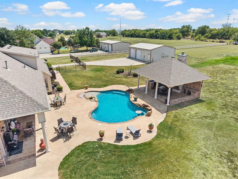 13425 Willow Creek Drive, Haslet TX 76052 - Photo 2