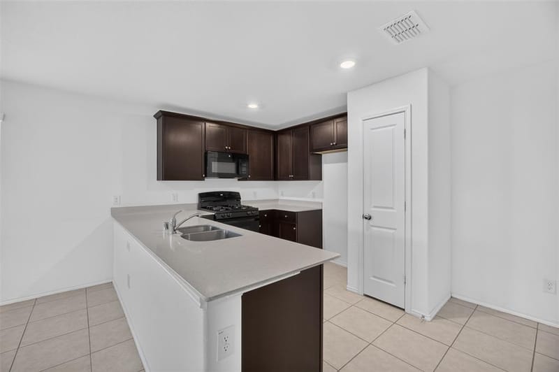 6440 Bristolwood Drive, Fort Worth TX 76123 - Photo 6