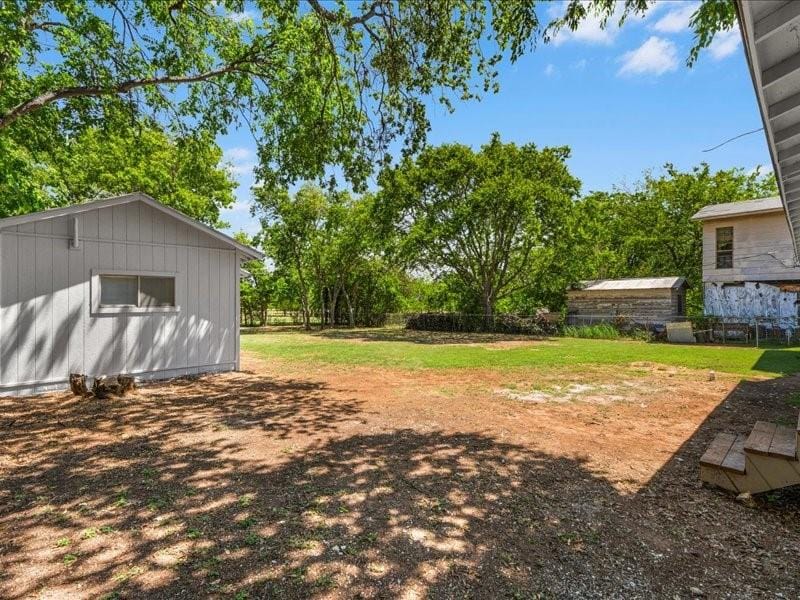 708 Race Street, Crowley TX 76036 - Photo 32