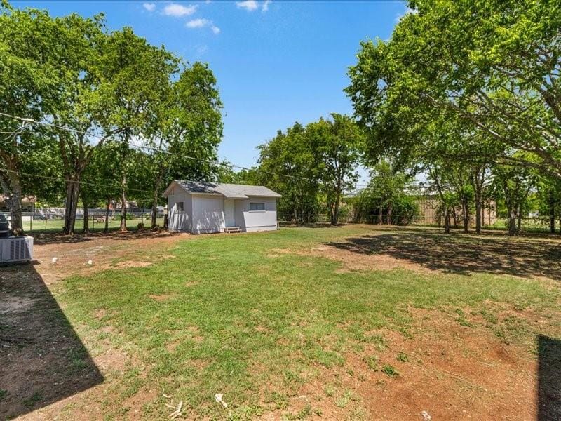 708 Race Street, Crowley TX 76036 - Photo 33