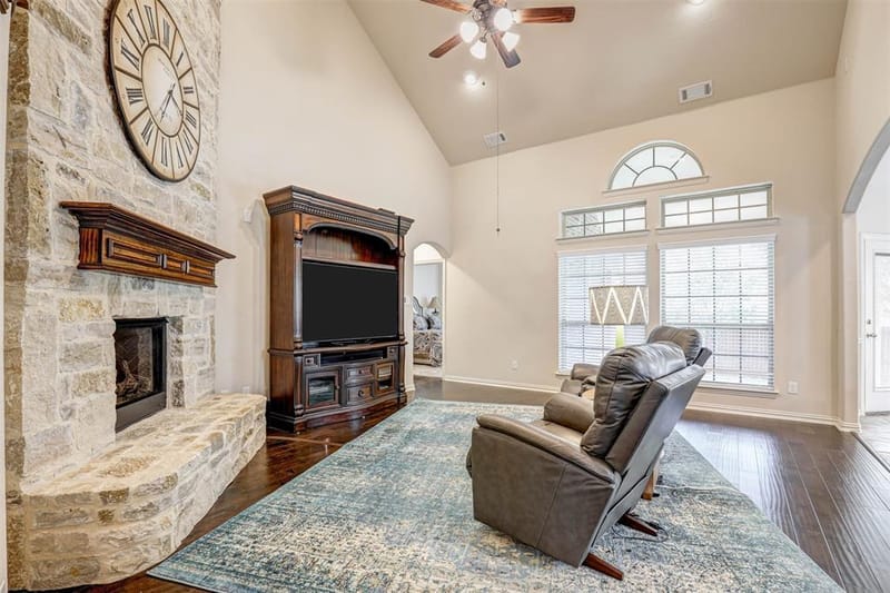 1612 Scarlet Crown Drive, Fort Worth TX 76177 - Photo 11