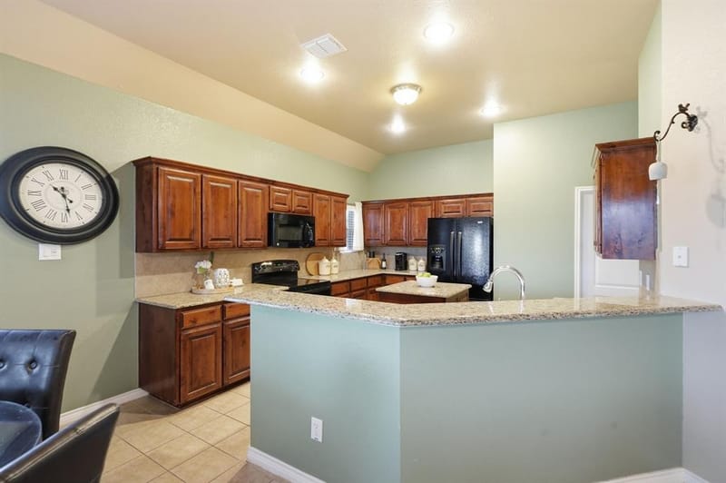 812 Peach Lane, Burleson TX 76028 - Photo 13