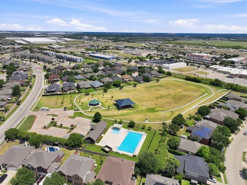 812 Peach Lane, Burleson TX 76028 - Photo 36