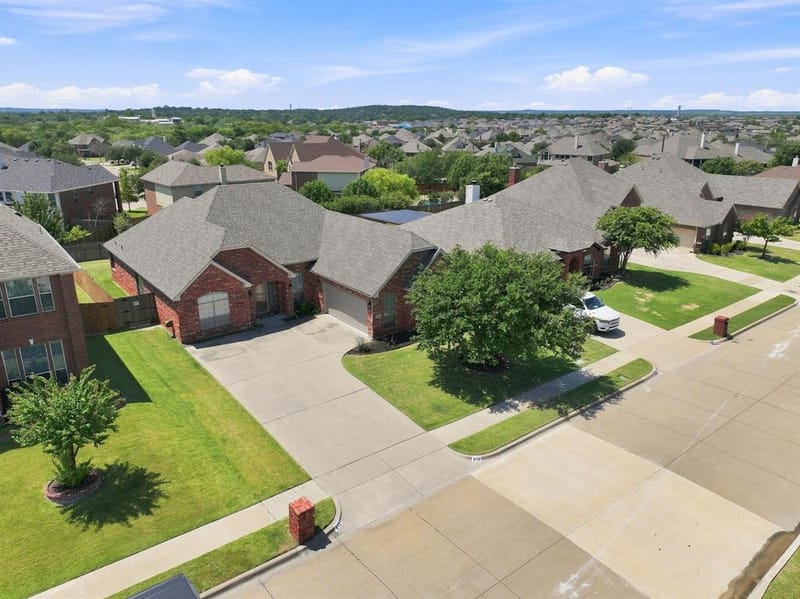 812 Peach Lane, Burleson TX 76028 - Photo 34