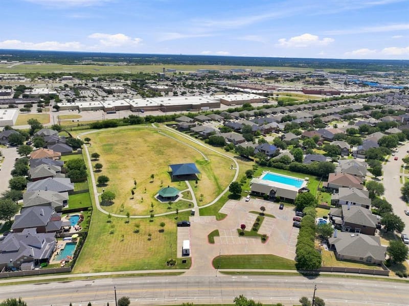 812 Peach Lane, Burleson TX 76028 - Photo 35