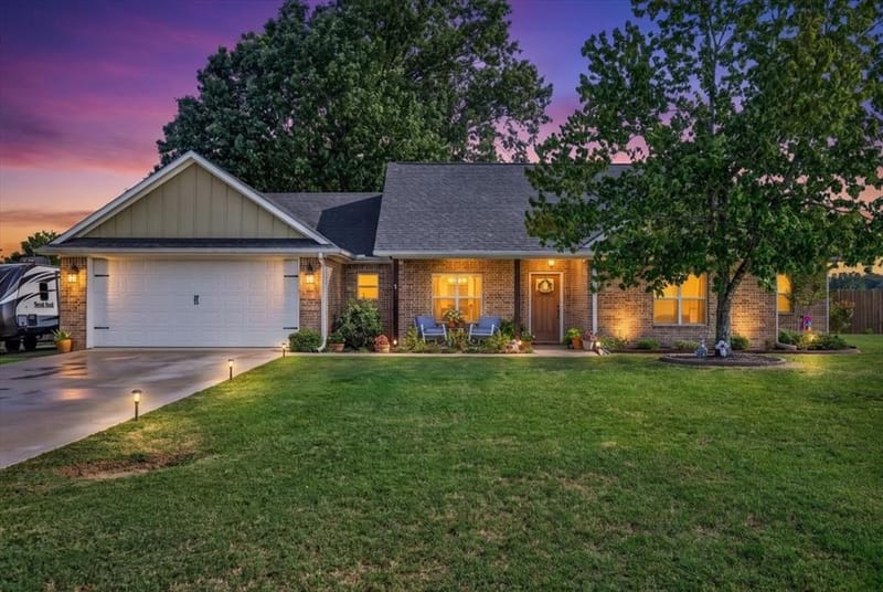 424 E Pennsylvania Avenue, Van TX 75790 - Photo 2