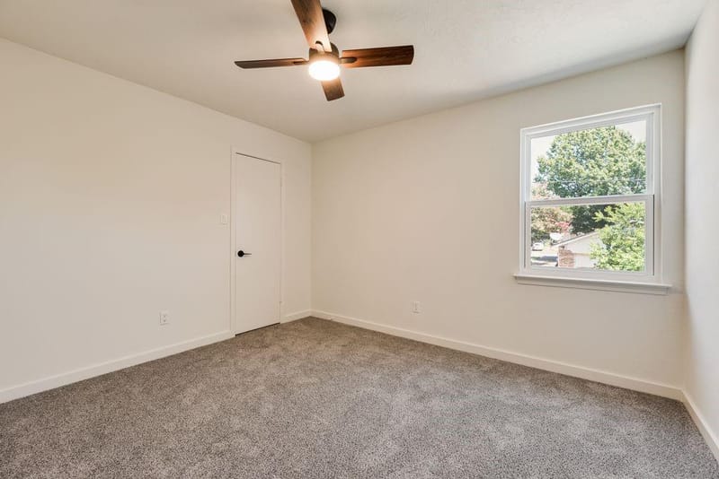 4717 Mandalay Drive, Arlington TX 76016 - Photo 9