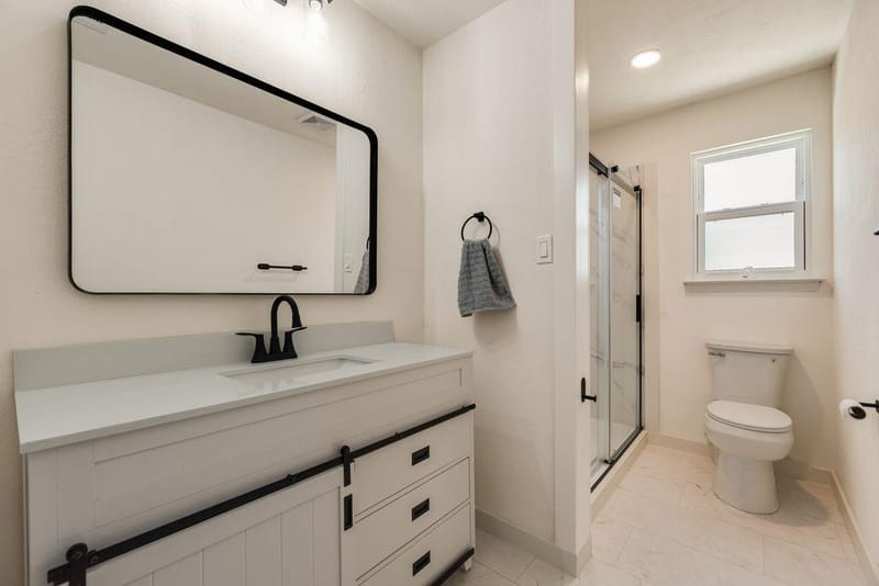 4717 Mandalay Drive, Arlington TX 76016 - Photo 11