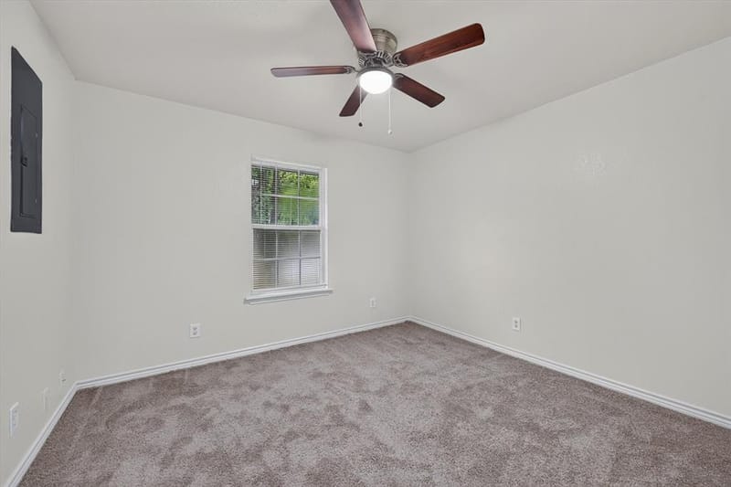1002 Pine Street, Bonham TX 75418 - Photo 13