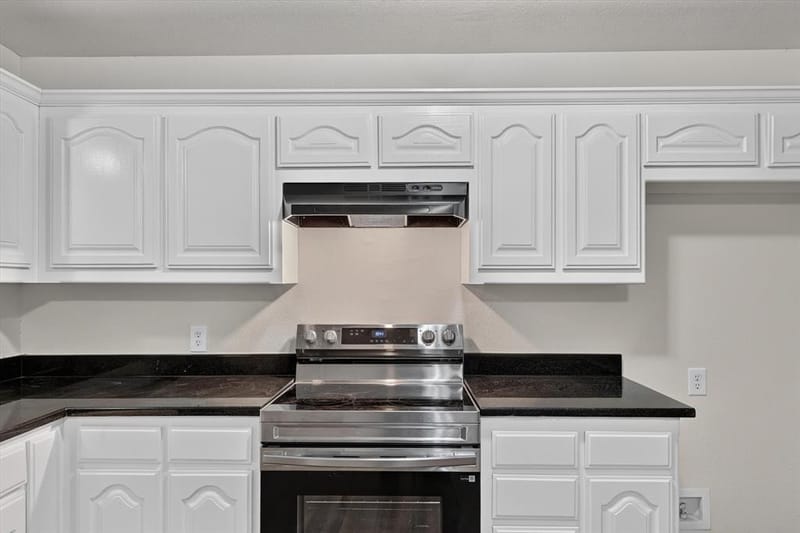 1002 Pine Street, Bonham TX 75418 - Photo 10