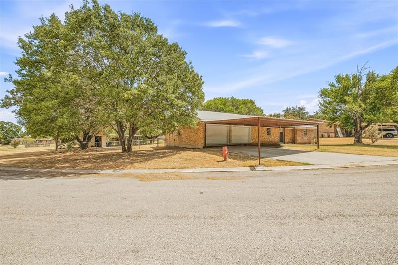 108 Vicksburg Drive, Comanche TX 76442 - Photo 5
