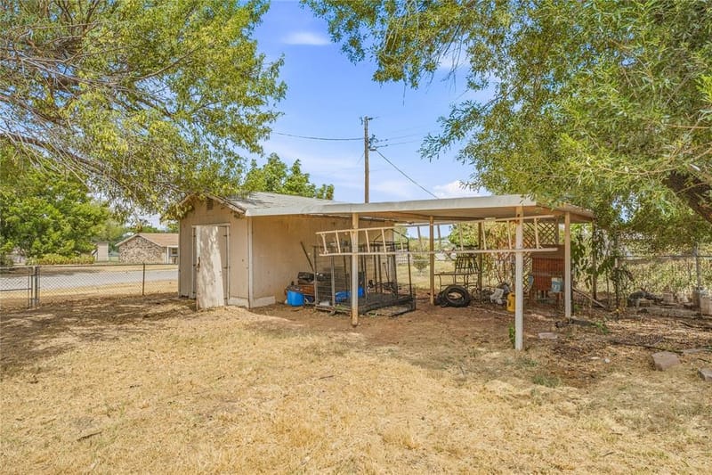 108 Vicksburg Drive, Comanche TX 76442 - Photo 25