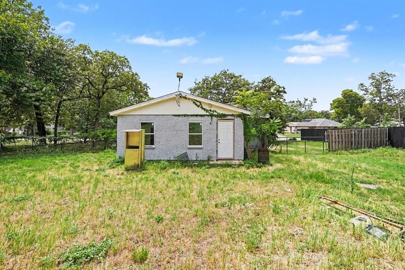 6337 Renwood Drive, Fort Worth TX 76140 - Photo 16